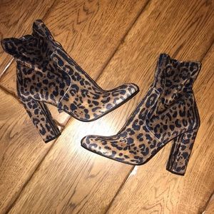 Steve Madden. New worn outside one time.